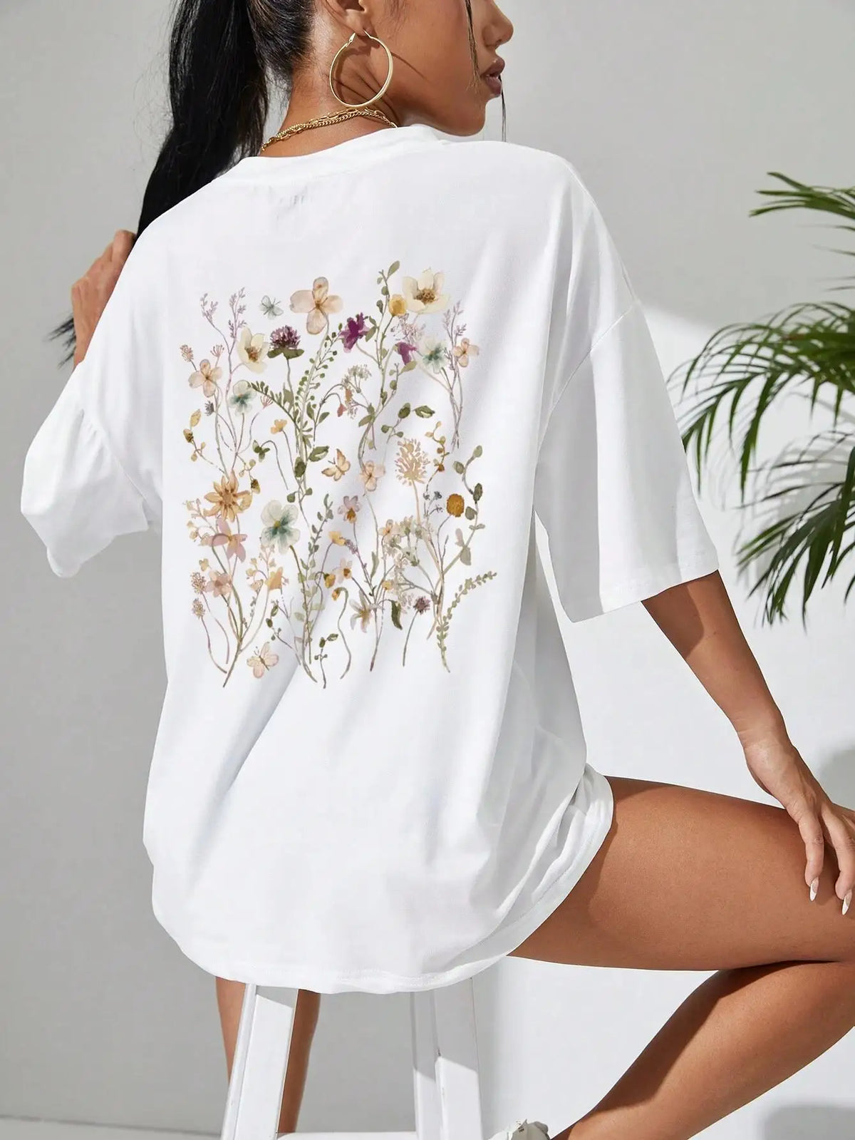 tshirt, Boho Cottagecore Crewneck, Pastel Botanical Floral Pullover, Fairycore Oversized Wildflower tshirt